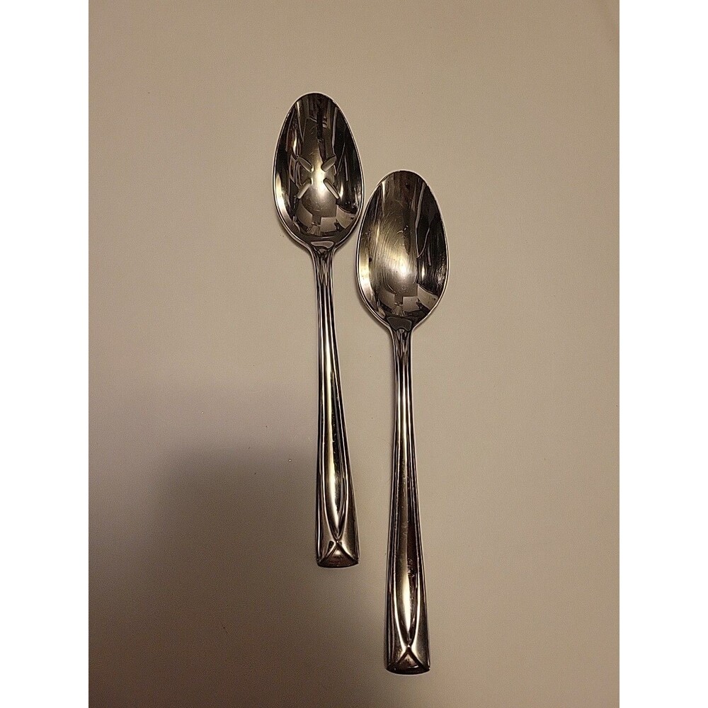 Oneida Lincoln Serving Spoons Slotted Stainless Flatware Lot of 2